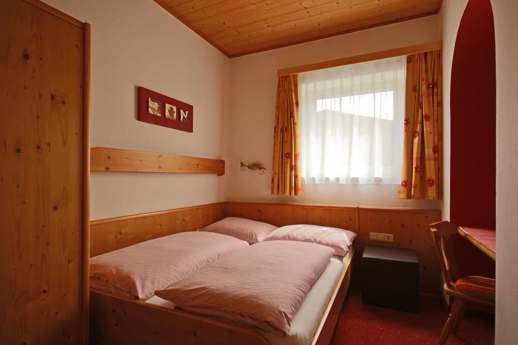 Pension Riedlsperger Saalbach-Hinterglemm Habitación foto