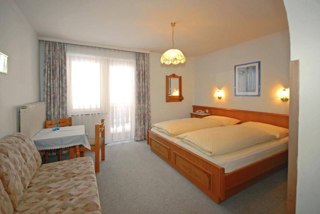 Pension Riedlsperger Saalbach-Hinterglemm Habitación foto